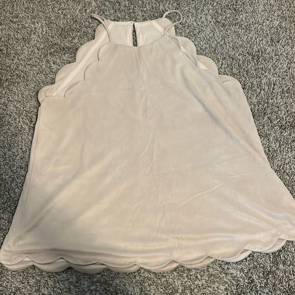 Baby pink scalloped tank 💕